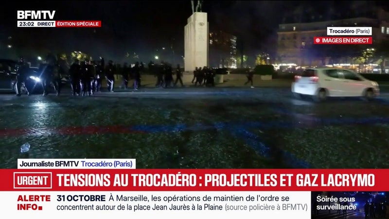 31 octobre: des affrontements sont en cours entre plusieurs dizaines d'individus et les forces de l'ordre sur la place du Trocadéro à Paris