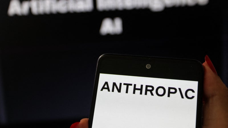 "Un des vols de propriété intellectuelle en cours les plus importants et les plus flagrants de l'histoire": Sony Music et Warner Music attaquent Anthropic en justice pour violation du droit d'auteur