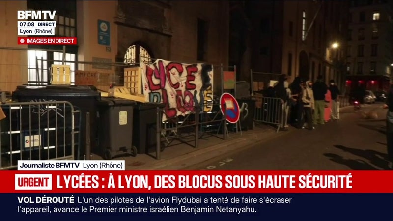 Lycées bloqués: nouvelle mobilisation devant le lycée Ampère de Lyon