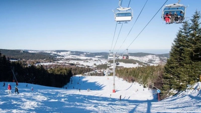 L'unique station de ski de la Loire va rouvrir "exceptionnellement" pour deux semaines, un an après sa fermeture