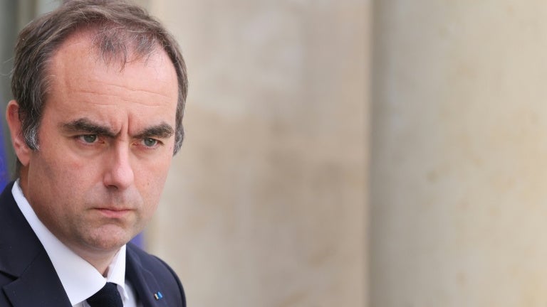 Présidentielle: Sébastien Lecornu annonce que les ministres participant "activement" à la campagne devront quitter le gouvernement