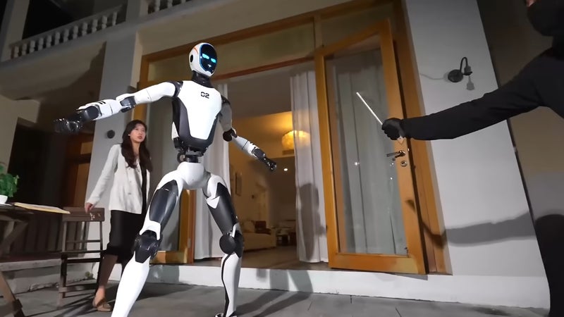 Il est supposé être la "légende du kung fu" et un "garde du corps": avec son nouveau robot H2-X, le géant chinois Unitree fait beaucoup de promesses, qui posent autant de questions