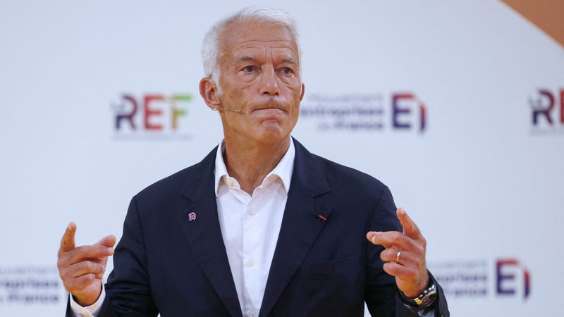 "La France sous-performe par rapport aux concurrents espagnols, allemands, hollandais": Patrick Martin s'inquiète du "décrochage de la France" et propose d'augmenter la TVA à 22,5%