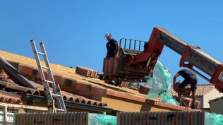 Un mois après le passage d'une tornade à Pomas, les reconstructions sont toujours en cours