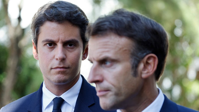 "Tout est parti en live": Gabriel Attal affirme que la dissolution de l'Assemblée nationale décidée par Emmanuel Macron "a contribué à quasiment flinguer l'économie française"