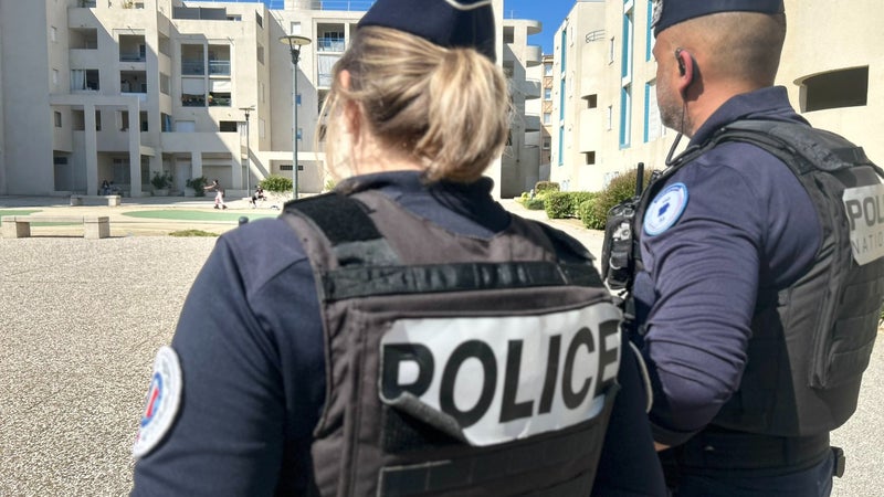 "Des mesures salariales et de la vraie considération": les policiers appelés à manifester ce mardi sur "l'avenue symbolique" des Champs-Élysées