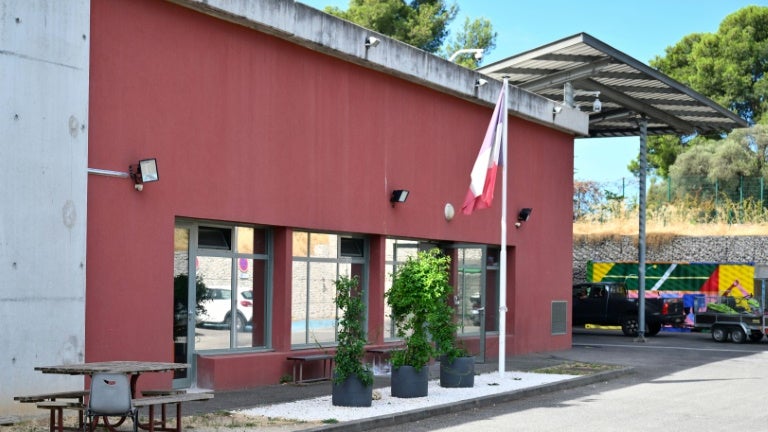 Un détenu de 17 ans retrouvé mort dans une prison pour mineurs à Marseille, une enquête ouverte