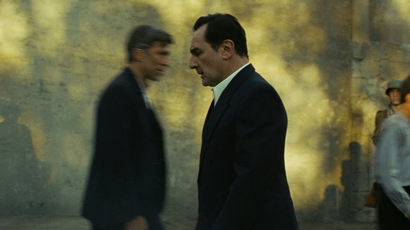 Le premier film sur Jean Moulin, avec Gilles Lellouche, se dévoile dans une bande-annonce
