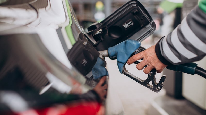 Bioéthanol, GPL... Ce qu'il faut savoir pour convertir son véhicule et payer son carburant deux à trois fois moins cher