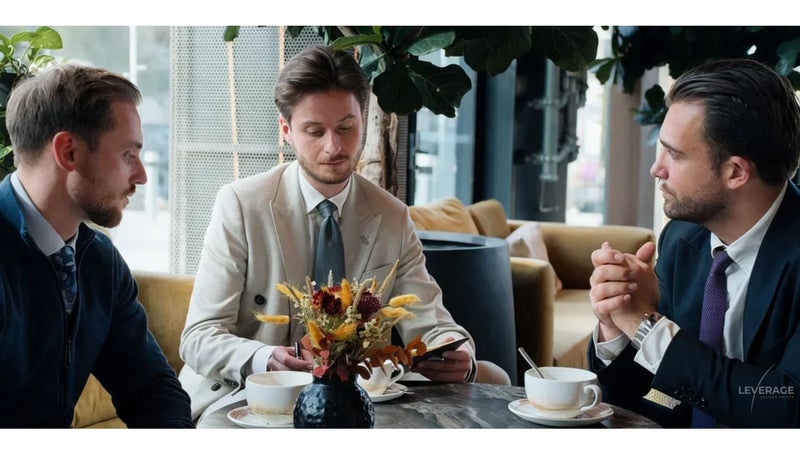 Retraites, inflation, IA : pourquoi les cadres et dirigeants pourraient être les grands perdants d'un modèle à bout de souffle