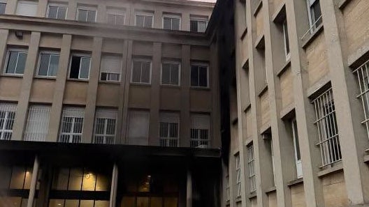 Après un incendie dans un lycée, le maire de Salon-de-Provence propose de bloquer les réseaux sociaux pour les mineurs lors des émeutes