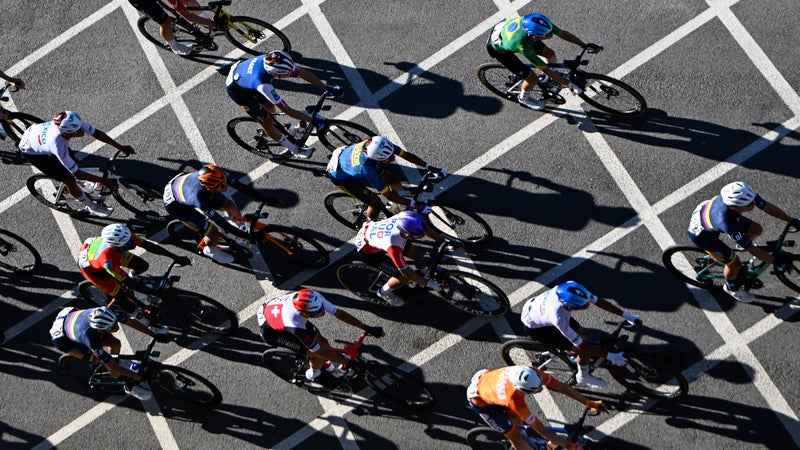 Des coureurs aux Mondiaux de cyclisme a Montreal en septembre 2026 2354887