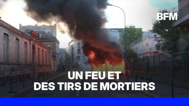 Blocus des lycées: un feu allumé devant le lycée Berthelot de Pantin et des tirs de mortier sur des lycéens