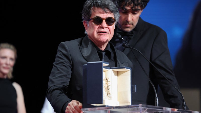 Le réalisateur iranien Jafar Panahi condamné par un tribunal révolutionnaire de Téhéran à cinq ans et un mois d'emprisonnement