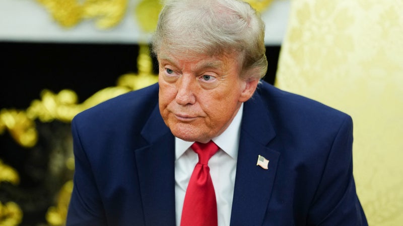"Nous allons réclamer cet argent, même si c'est un peu tard": Donald Trump veut demander à "l'Europe" de rembourser l'aide américaine à l'Ukraine