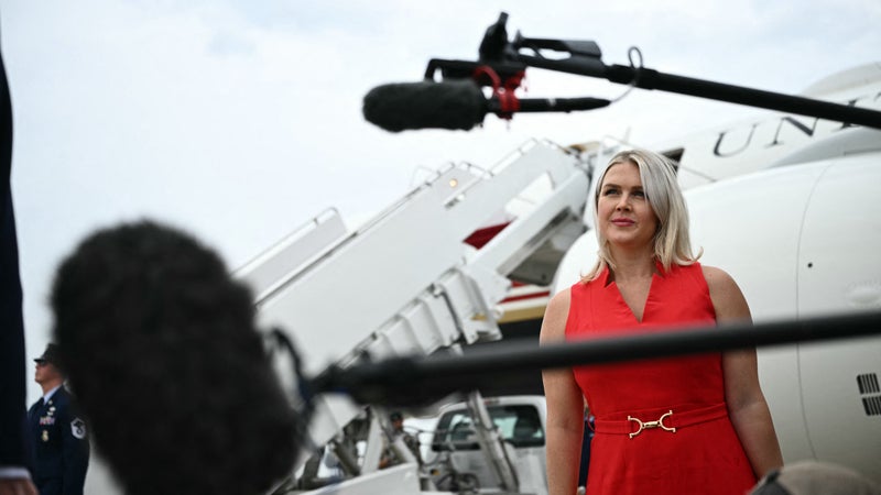 "Elle a su mentir avec un aplomb rarement vu à la Maison Blanche": après 19 mois à défendre l'administration Trump, Karoline Leavitt s'apprête à quitter son poste