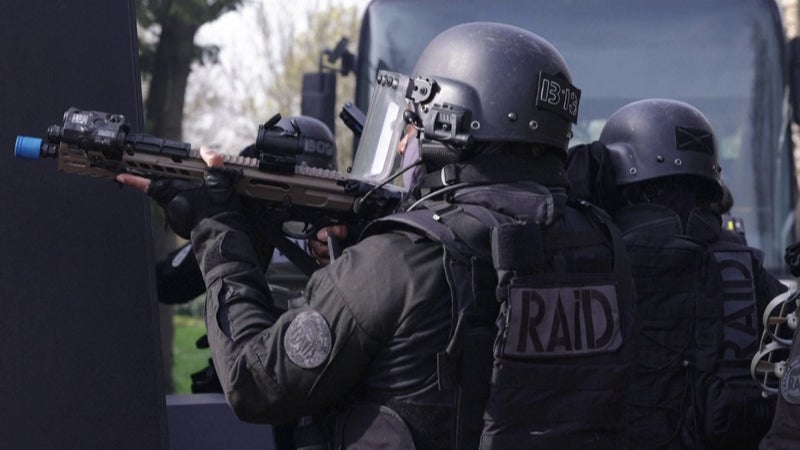 Manifestations du 24 octobre: le déploiement du Raid, du GIGN et de la BRI suscite l'inquiétude