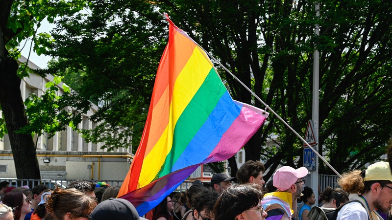 "Ne pas être discriminant": comment les policiers sont formés à enquêter sur les violences visant les personnes LGBT+