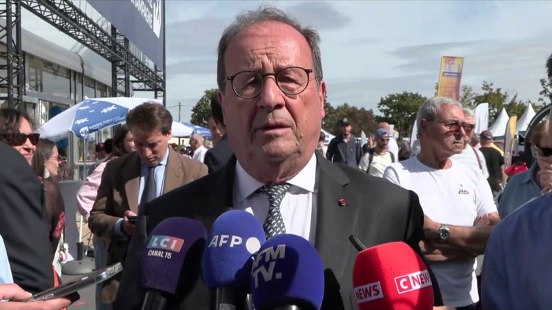 DIRECT. Présidentielle: François Hollande affirme que s'il se lance, "ce sera au bon moment"