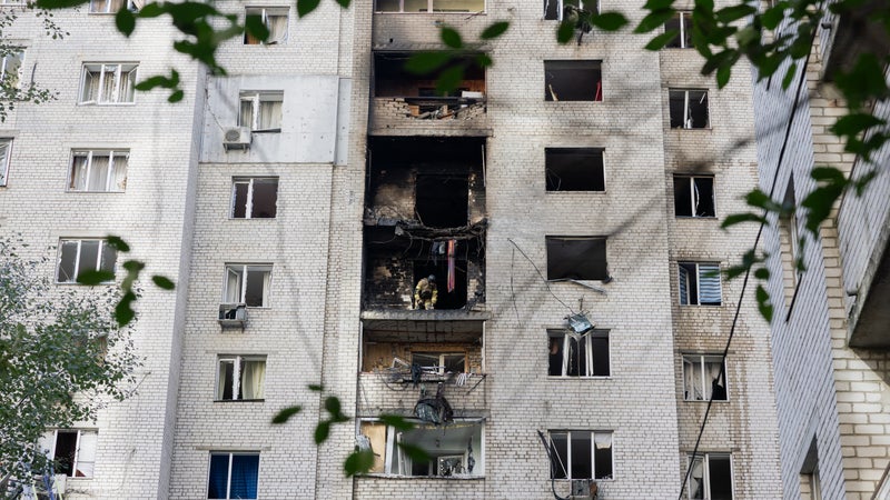 Guerre en Ukraine: trois personnes tuées à Kiev dans une frappe de drone russe menée en plein jour