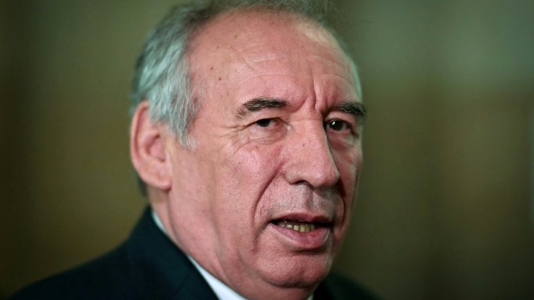 Affaire des assistants parlementaires du Modem: deux ans d'emprisonnement avec sursis requis en appel contre François Bayrou