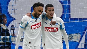 Pierre-Emerick Aubameyang et Mason Greenwood célèbrent un but de l'OM contre Rennes, le 3 février 2026