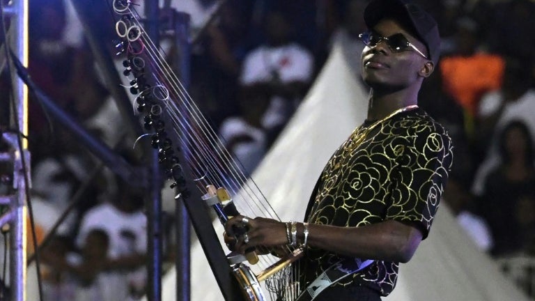 "La priorité est sa santé": le concert de la star malienne Sidiki Diabaté à l'Accor Arena reporté après un malaise