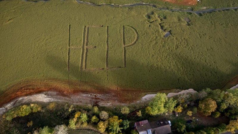 Sécheresse: un "SOS" géant pour un lac de la frontière franco-suisse