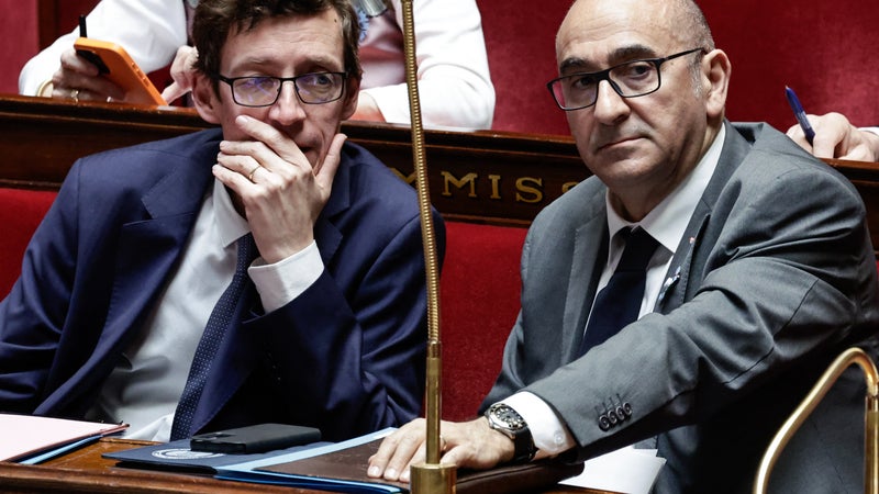 Blocus des lycées: le gouvernement fera intervenir les forces de l'ordre "en cas de blocage total"
