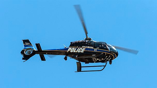 Un hélicoptère a été déployé pour retrouver la jeune femme (image d'illustration)