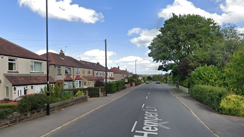 Un garçon de 13 ans a admis avoir renversé une sexagénaire en conduisant la voiture de cette dernière, le 5 avril 2023 à Sheffield (Angleterre).