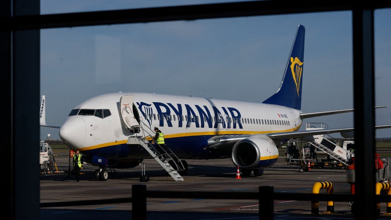 Les tarifs des vols court-courriers en Europe pourraient "augmenter sensiblement": le prix du kérosène flambe à nouveau et contraint Ryanair à réduire ses vols hivernaux pour limiter ses coûts