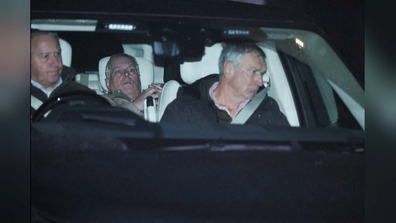 Affaire Epstein: l'ex-prince Andrew conteste en justice des perquisitions menées chez lui en février
