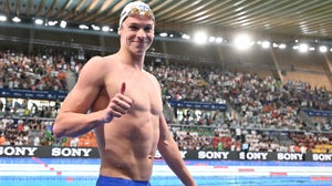 Léon Marchand après son titre de champion d'Europe du 200m papillon, 15 août 2026