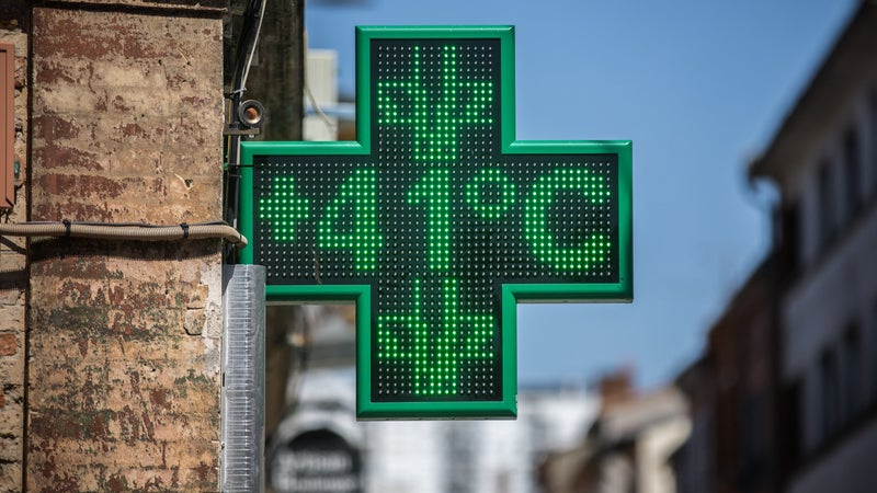 53 jours en vague de chaleur, 73 départements en vigilance rouge... Les chiffres hors norme d'un été "totalement exceptionnel"