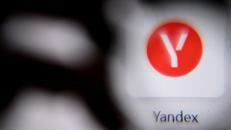 "En cinq ans, ça n'était jamais arrivé": en frappant Yandex, géant de la tech, les drones ukrainiens paralysent le cloud russe, et provoquent la chute du trafic de bots depuis la Russie