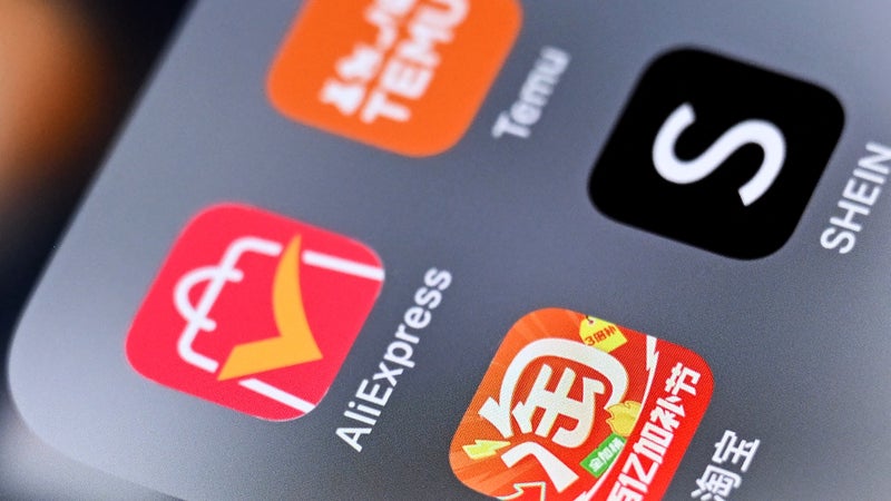 La taxe de 3 euros appliquée depuis le 1er juillet est insuffisante: l'industrie textile européenne réclame à Bruxelles des "frais de traitement" de 10 euros par colis venus d'Asie