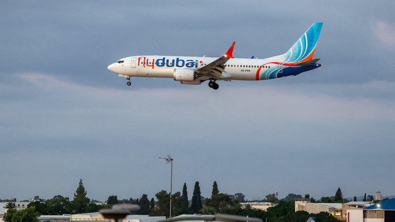 "Un acte d'héroïsme": le président israélien veut décorer quatre passagers ayant empêché le vol flydubai de s'écraser