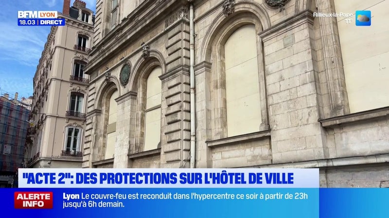 Manifestation : l’Hôtel de Ville de Lyon se barricade avant samedi