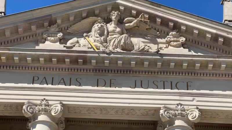 Un interne en médecine condamné à deux ans de prison ferme pour avoir faire avorter sa compagne à son insu