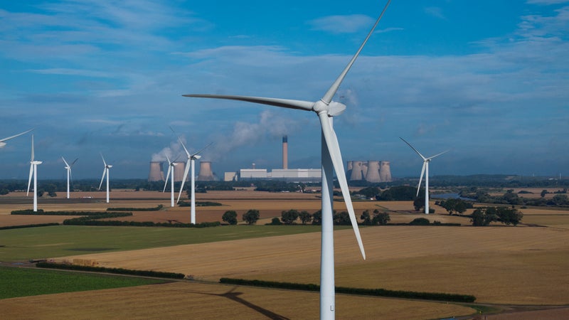 Des éoliennes responsables de la mort d'oiseaux protégés: la cour d'appel de Montpellier relaxe EDF Renouvelables