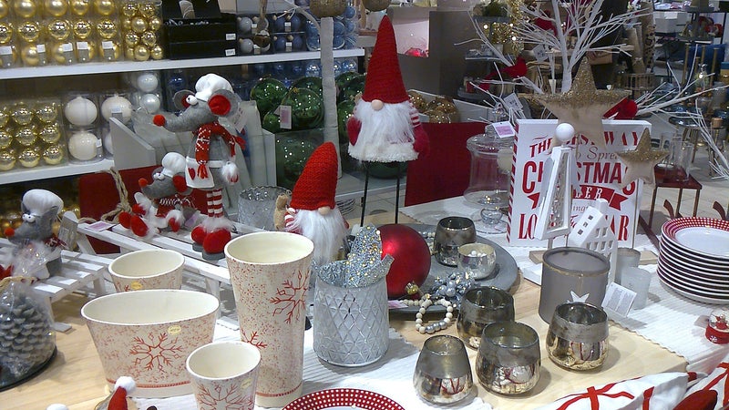 Des décorations en magasins dès septembre: pourquoi Noël semble démarrer plus tôt chaque année?