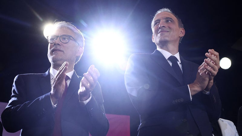"Nous avons désormais un candidat": après la victoire de Raphaël Glucksmann, Olivier Faure appelle à "forger ensemble cet esprit de victoire"