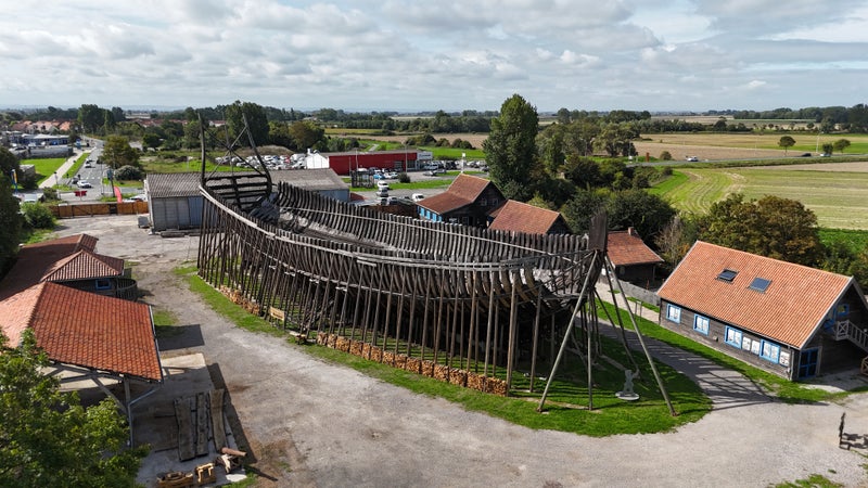 "C'est complètement fou": un navire de guerre de Louis XIV en chantier dans le Nord