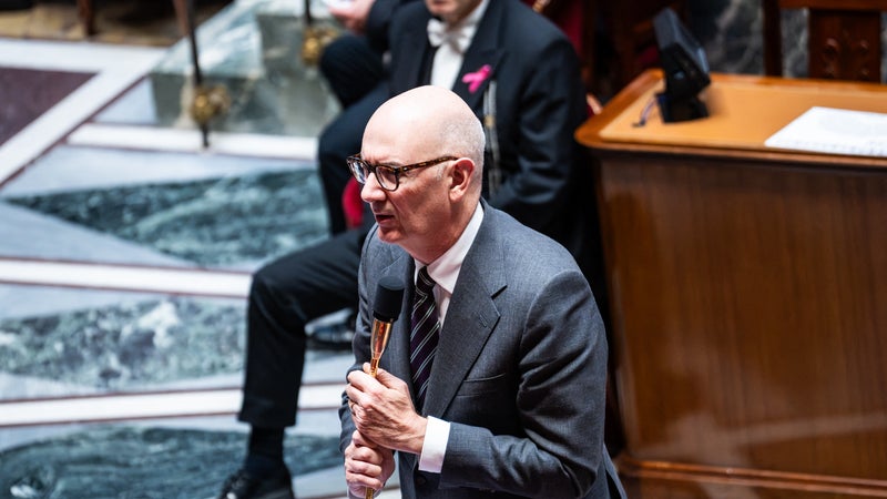 "Si on en avait trouvé d'autres...": face au naufrage de la Fonderie de Bretagne, Roland Lescure reconnait que le choix du repreneur Europlasma en 2025 est une "déception"