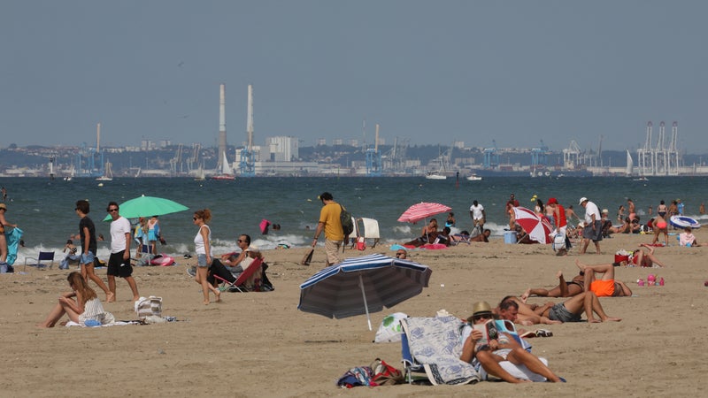 "Ça reste très agréable": les Français profitent des derniers jours de vacances avec un peu de fraîcheur