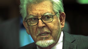 Rolf Harris, l'animateur condamné pour viols et agressions sexuelles 