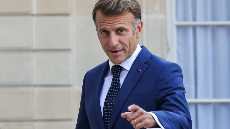 Emmanuel Macron convoque ce mercredi un conseil de défense sur les enjeux de sécurité de l'intelligence artificielle