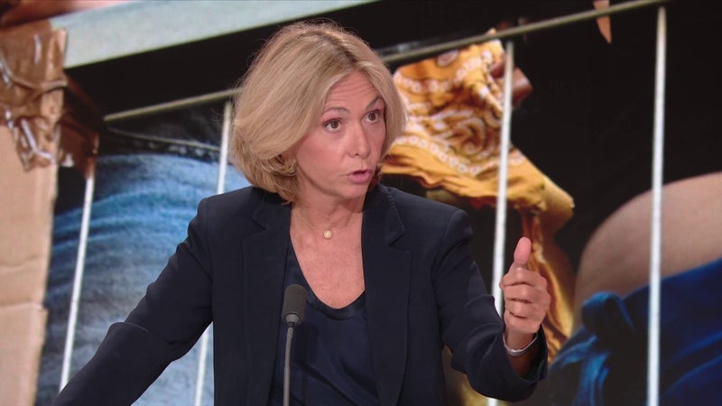 Valérie Pécresse veut supprimer les aides de la région francilienne aux lycéens "qui seront sanctionnés pour avoir cassé"