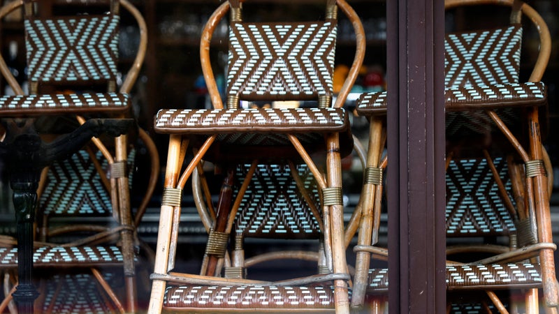 "Nos chiffres baissent": l'Umih s'alarme de la baisse de fréquentation des restaurants
